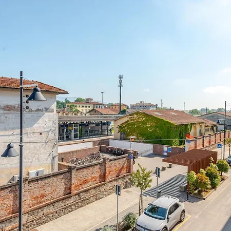 Casa Fronte Stazione, 300mt Dal Centro, Free Parking Apartment *