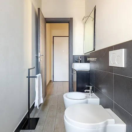 Casa Fronte Stazione, 300mt Dal Centro, Free Parking *